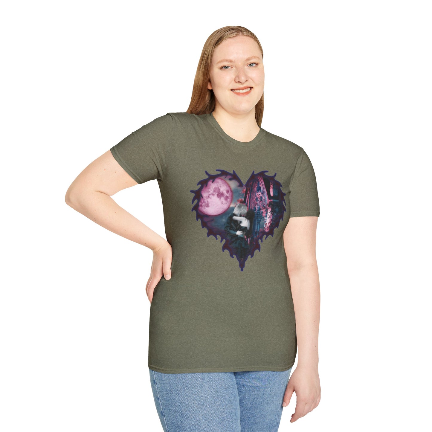 Gothic Couple Under the Moon - Unisex Softstyle T-Shirt