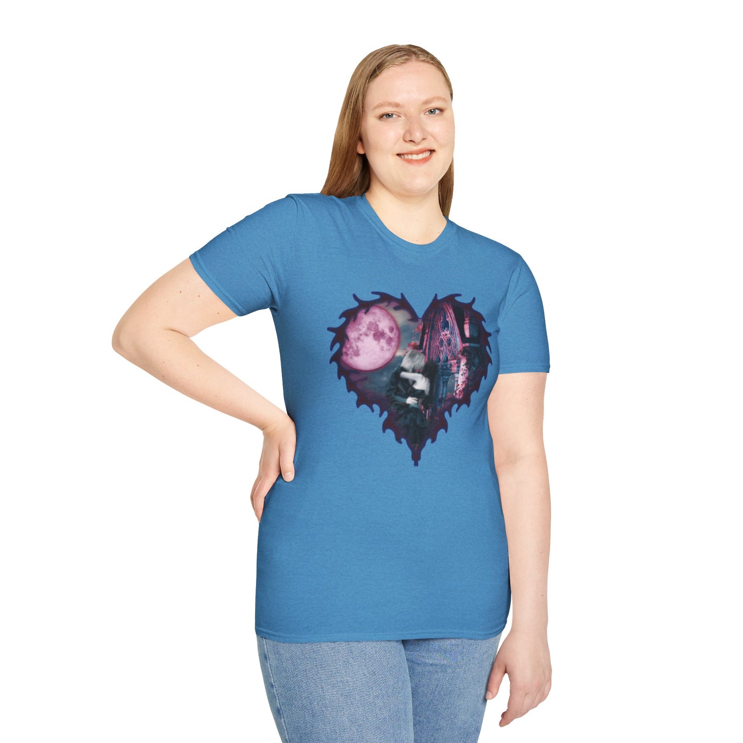 Gothic Couple Under the Moon - Unisex Softstyle T-Shirt