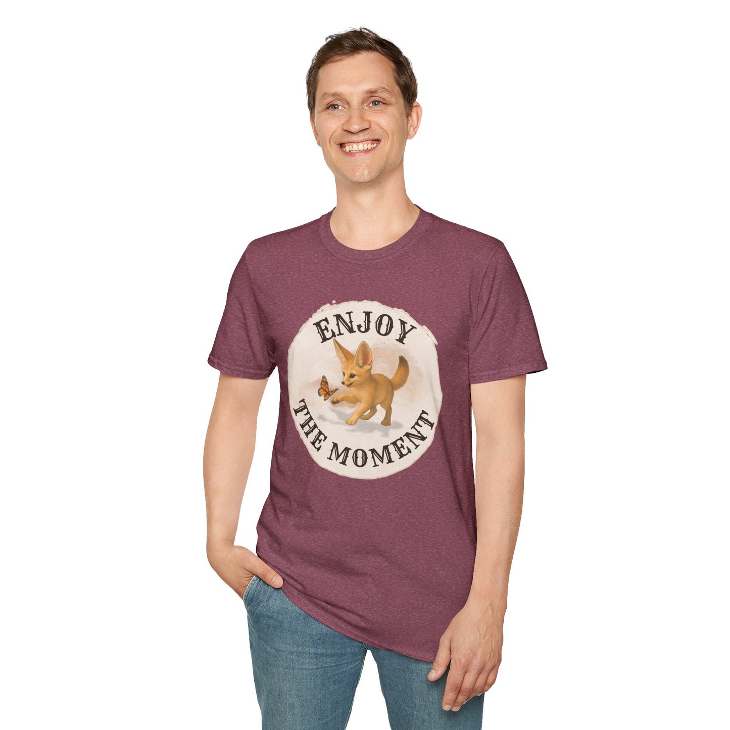 Cute Fox Enjoy the Moment - Unisex Softstyle T-Shirt