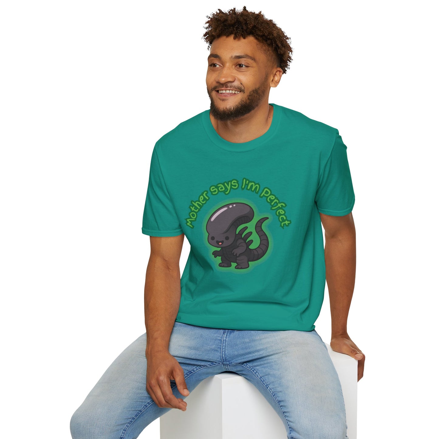 Alien Cute Xenomorph I'm Perfect - Unisex Softstyle T-Shirt