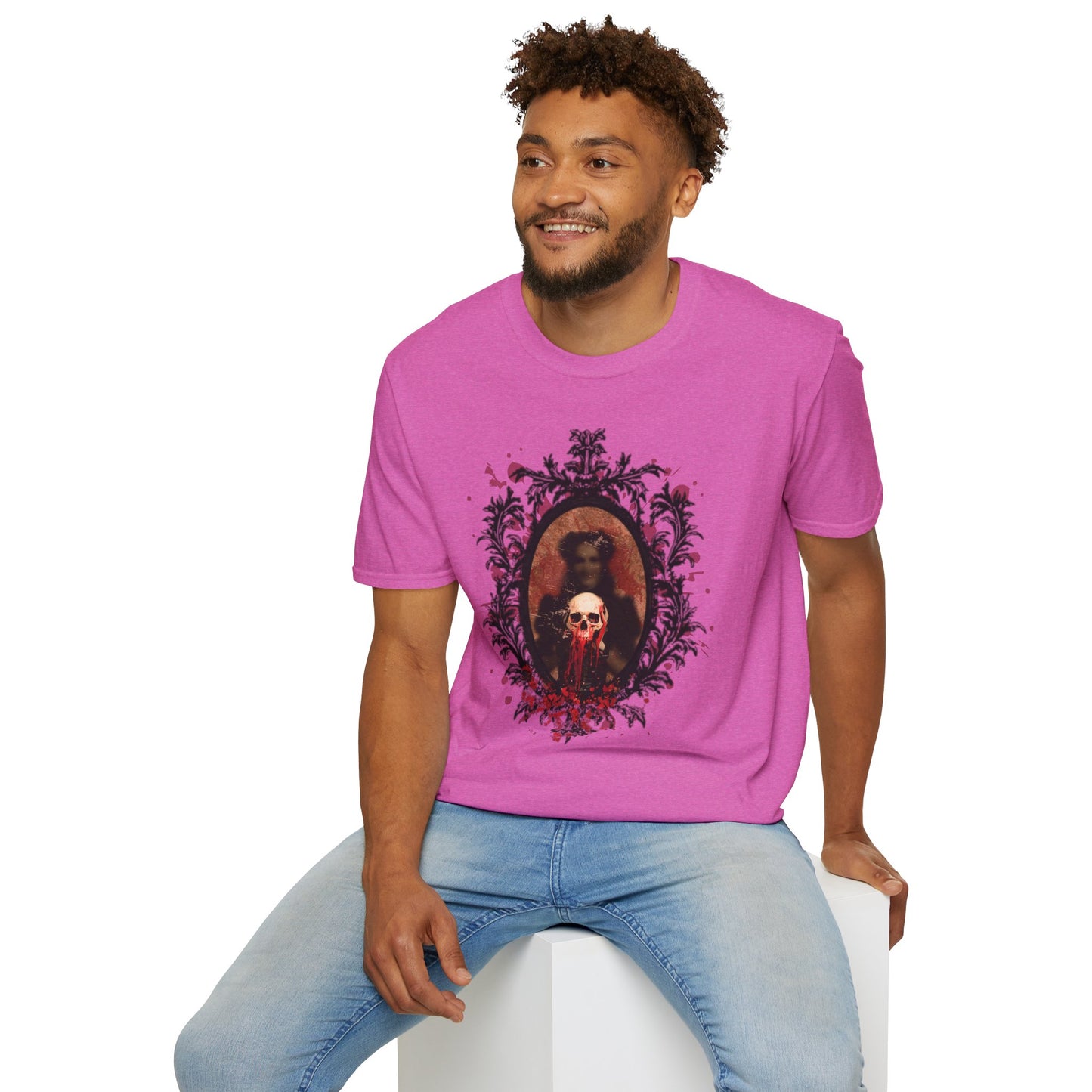 Vintage Gothic Skull Frame - Unisex Softstyle T-Shirt