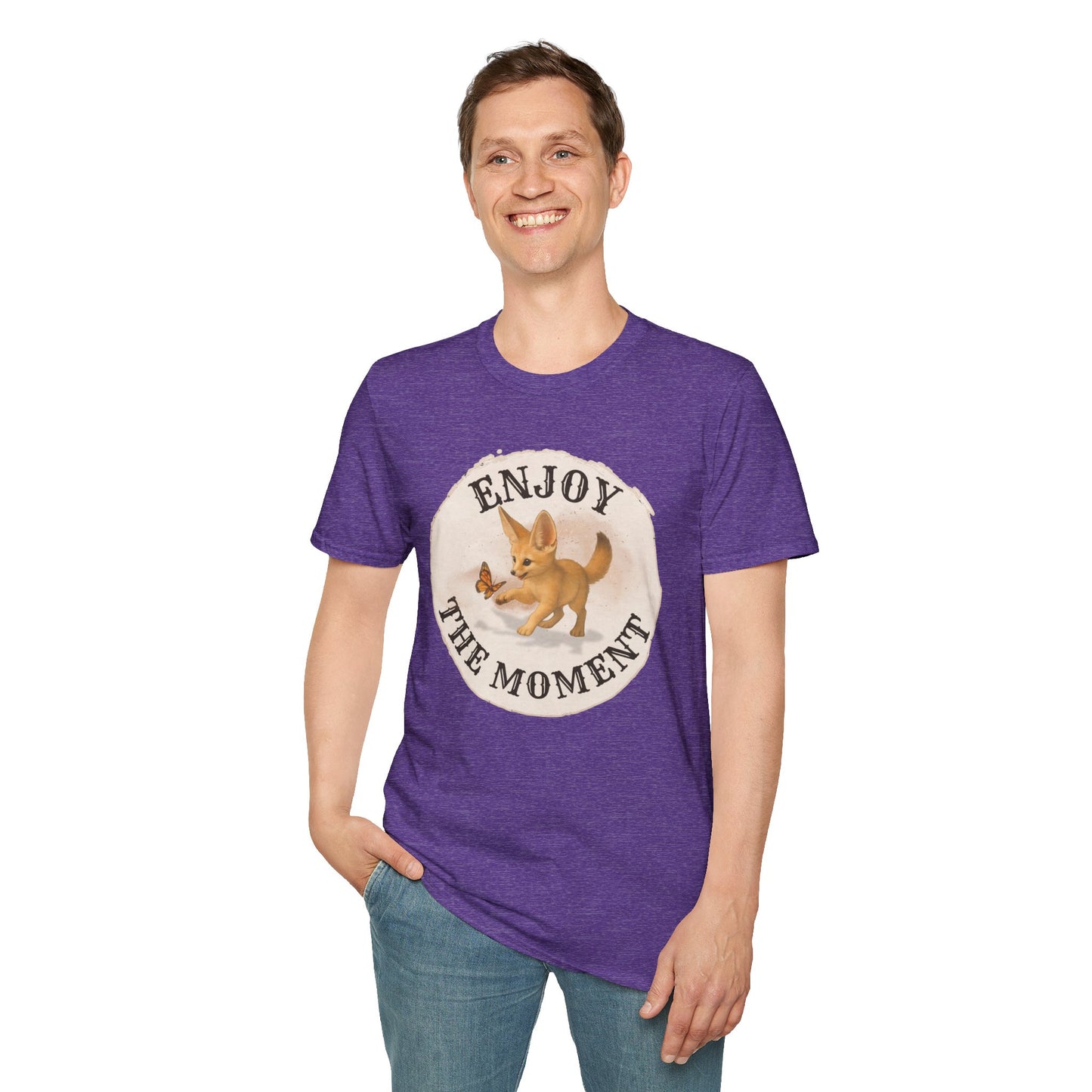 Cute Fox Enjoy the Moment - Unisex Softstyle T-Shirt