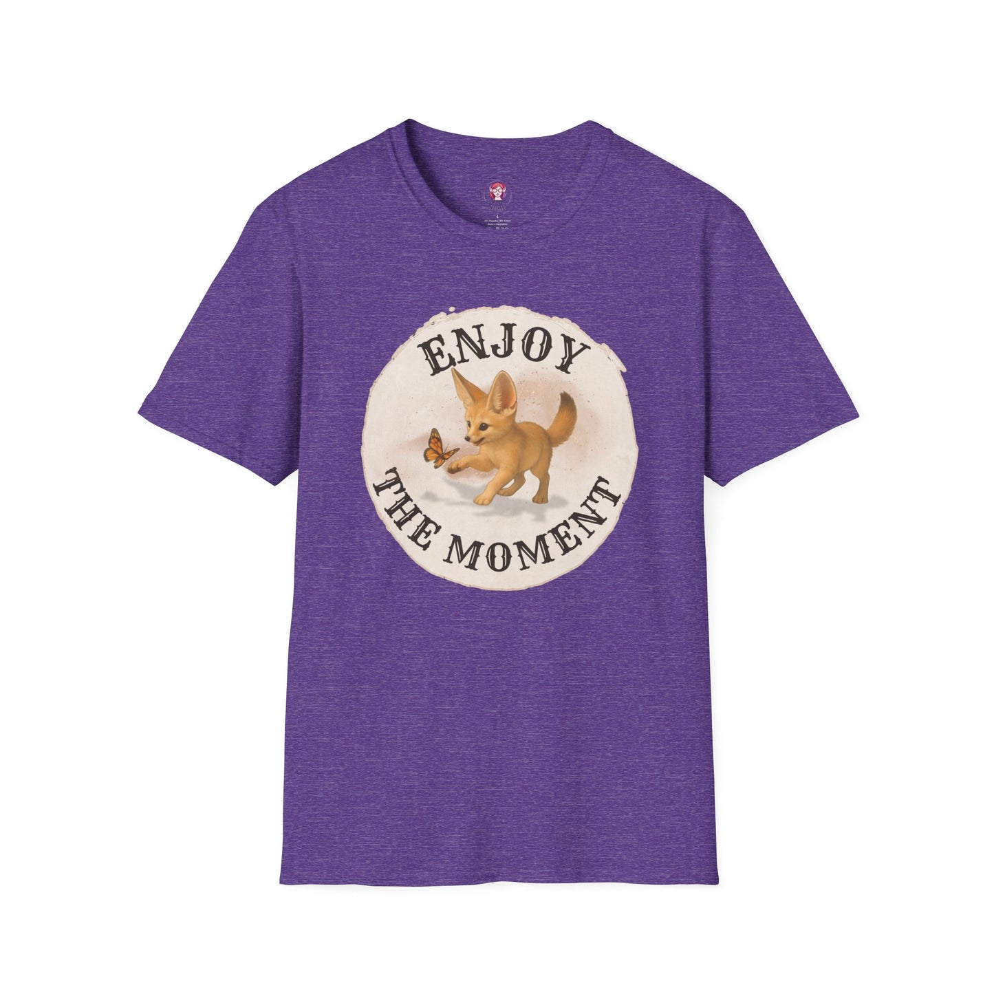 Cute Fox Enjoy the Moment - Unisex Softstyle T-Shirt
