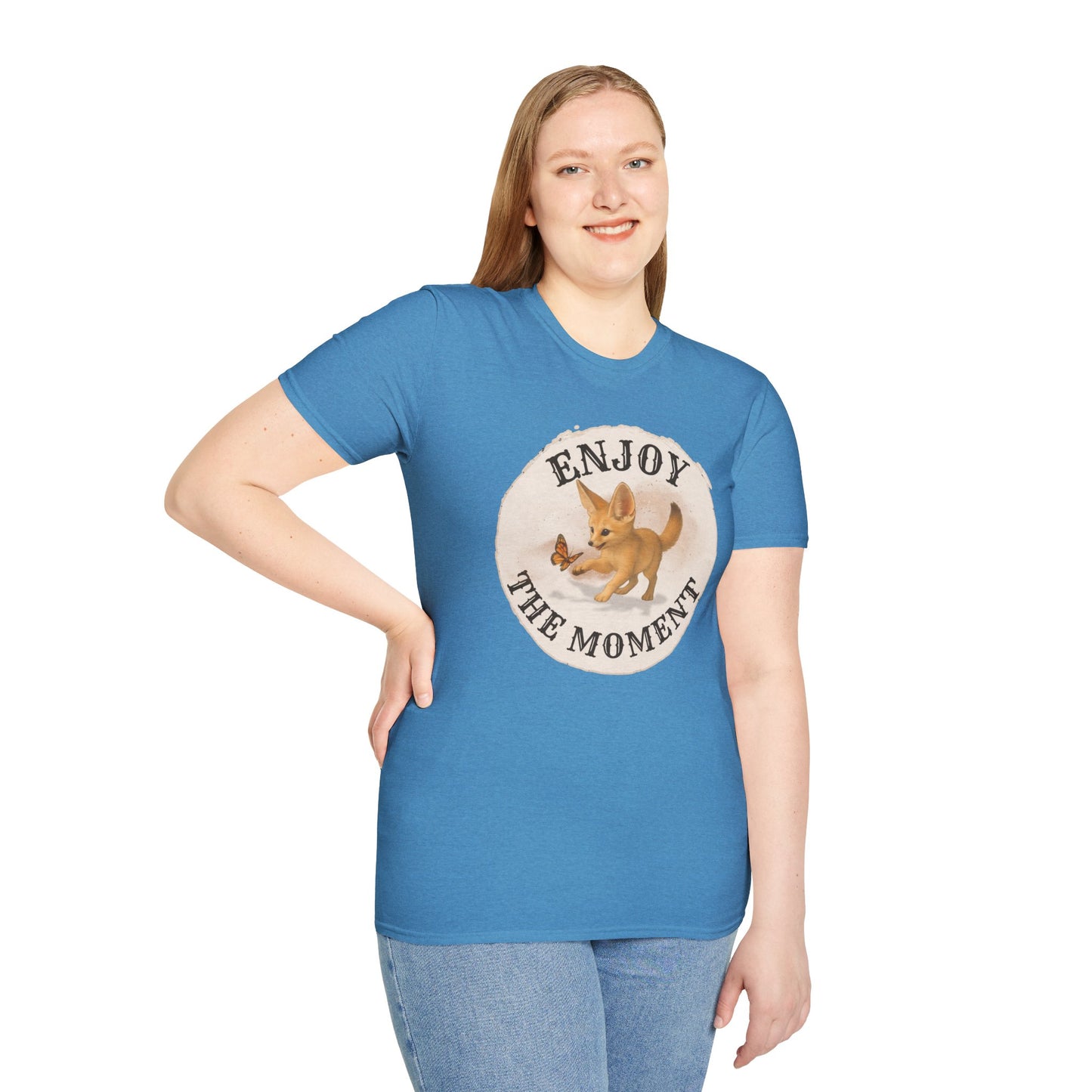 Cute Fox Enjoy the Moment - Unisex Softstyle T-Shirt