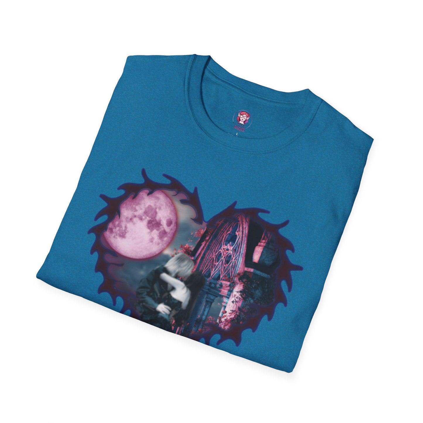 Gothic Couple Under the Moon - Unisex Softstyle T-Shirt