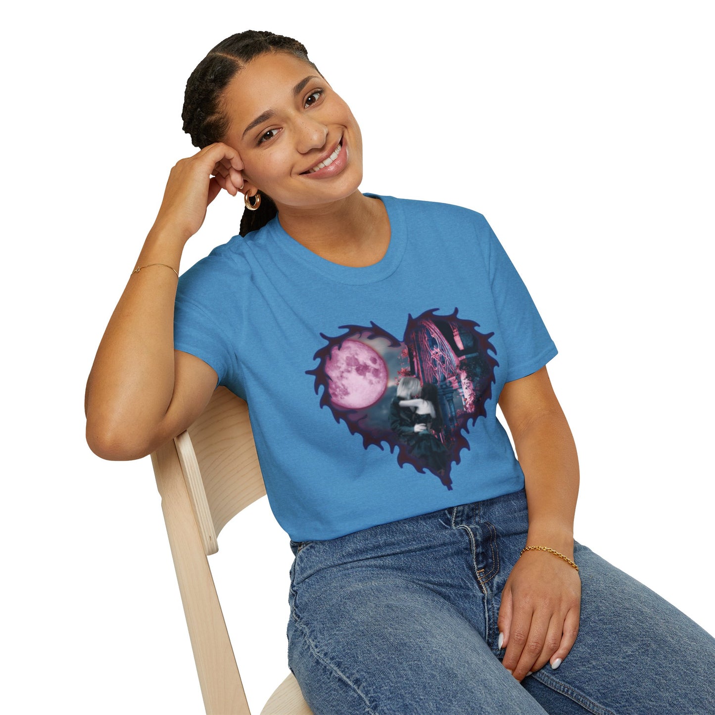 Gothic Couple Under the Moon - Unisex Softstyle T-Shirt