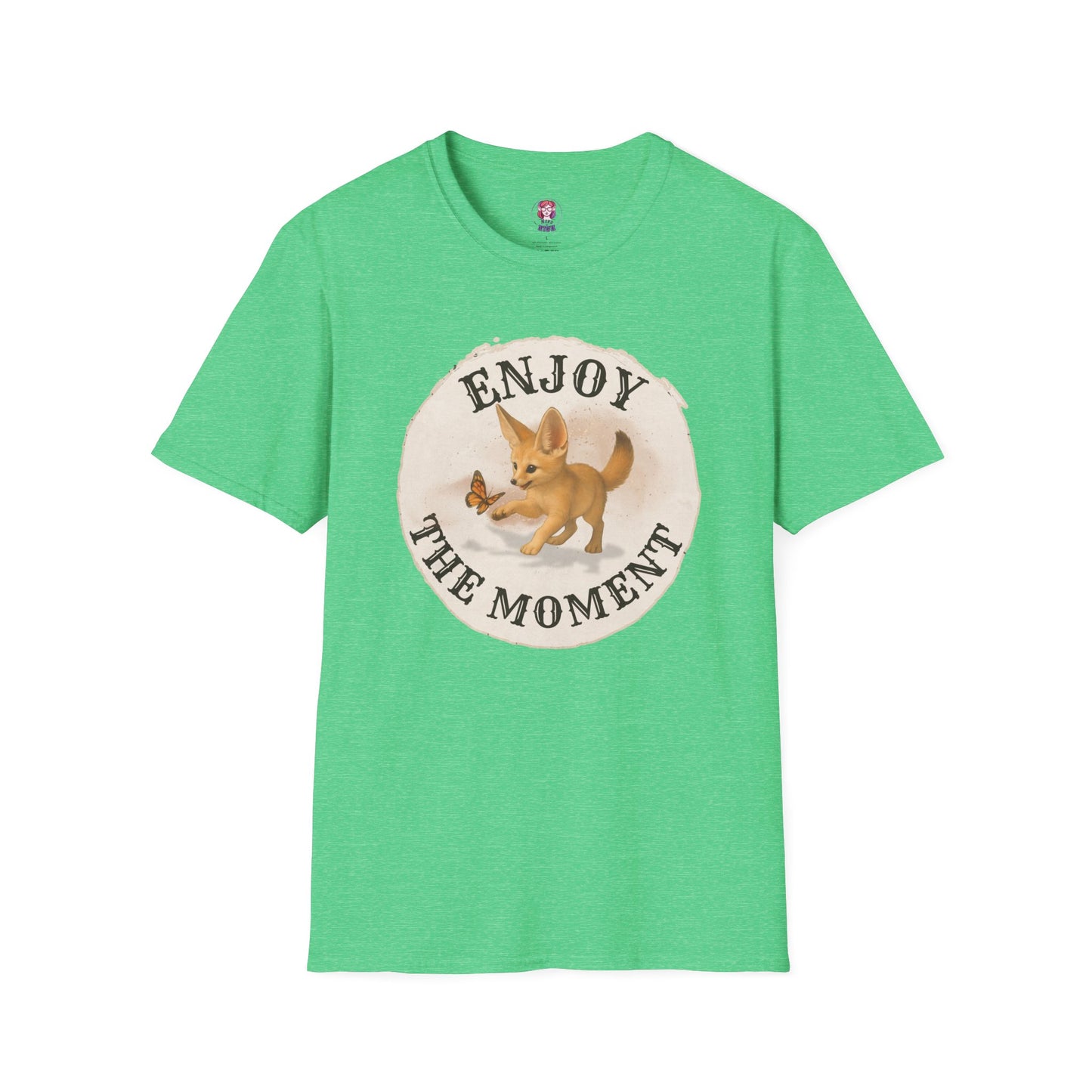 Cute Fox Enjoy the Moment - Unisex Softstyle T-Shirt