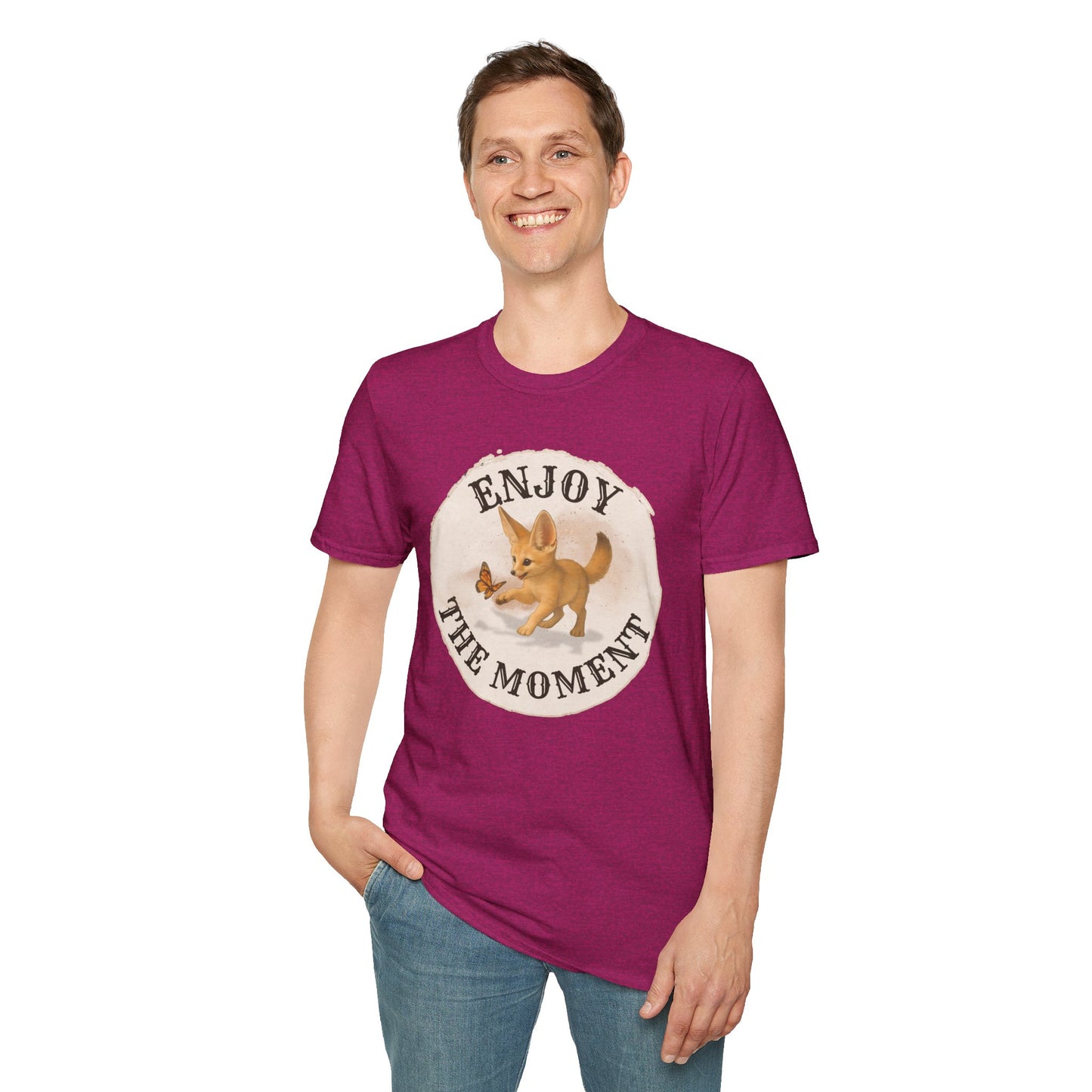 Cute Fox Enjoy the Moment - Unisex Softstyle T-Shirt