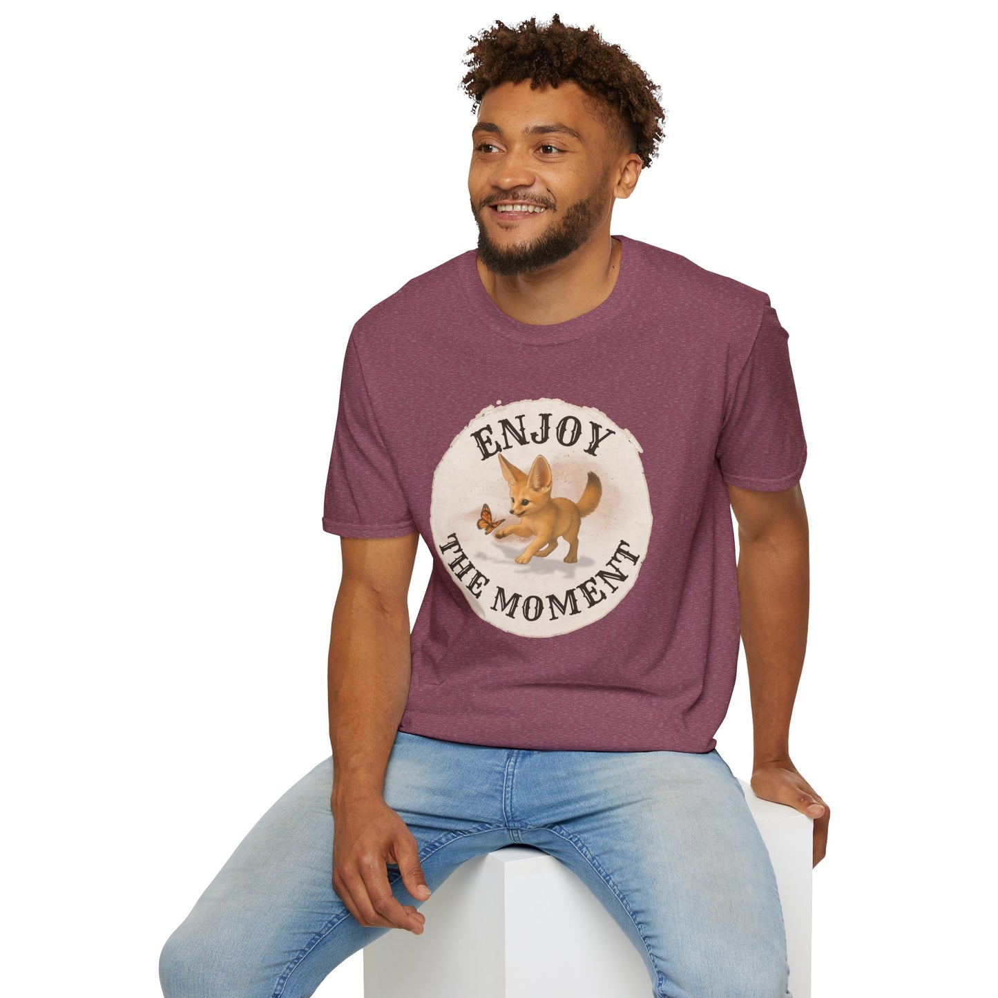Cute Fox Enjoy the Moment - Unisex Softstyle T-Shirt