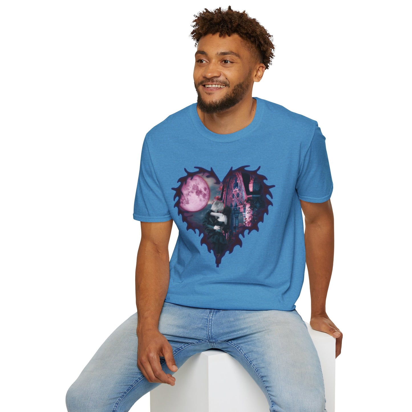 Gothic Couple Under the Moon - Unisex Softstyle T-Shirt