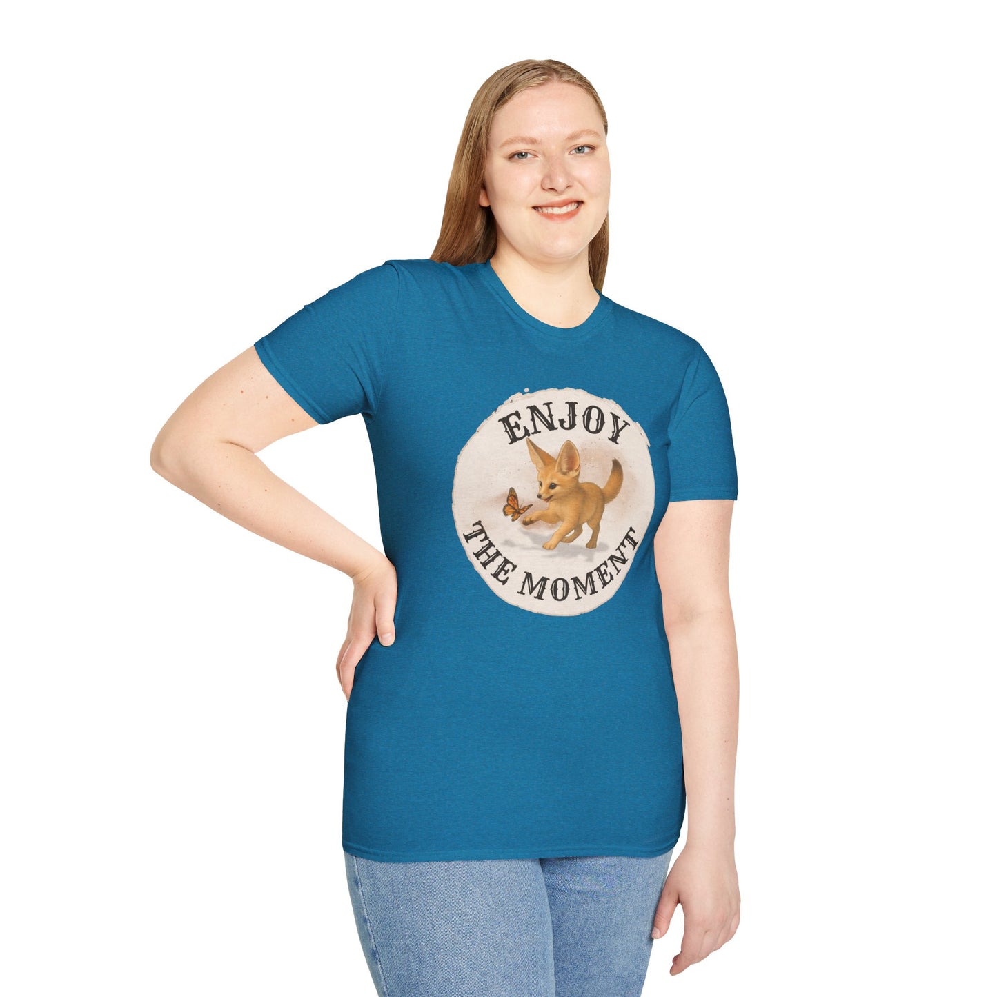 Cute Fox Enjoy the Moment - Unisex Softstyle T-Shirt