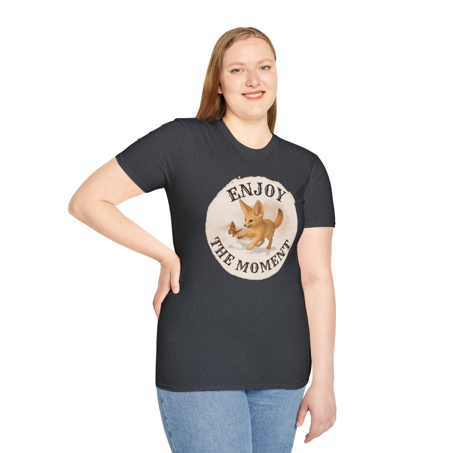 Cute Fox Enjoy the Moment - Unisex Softstyle T-Shirt