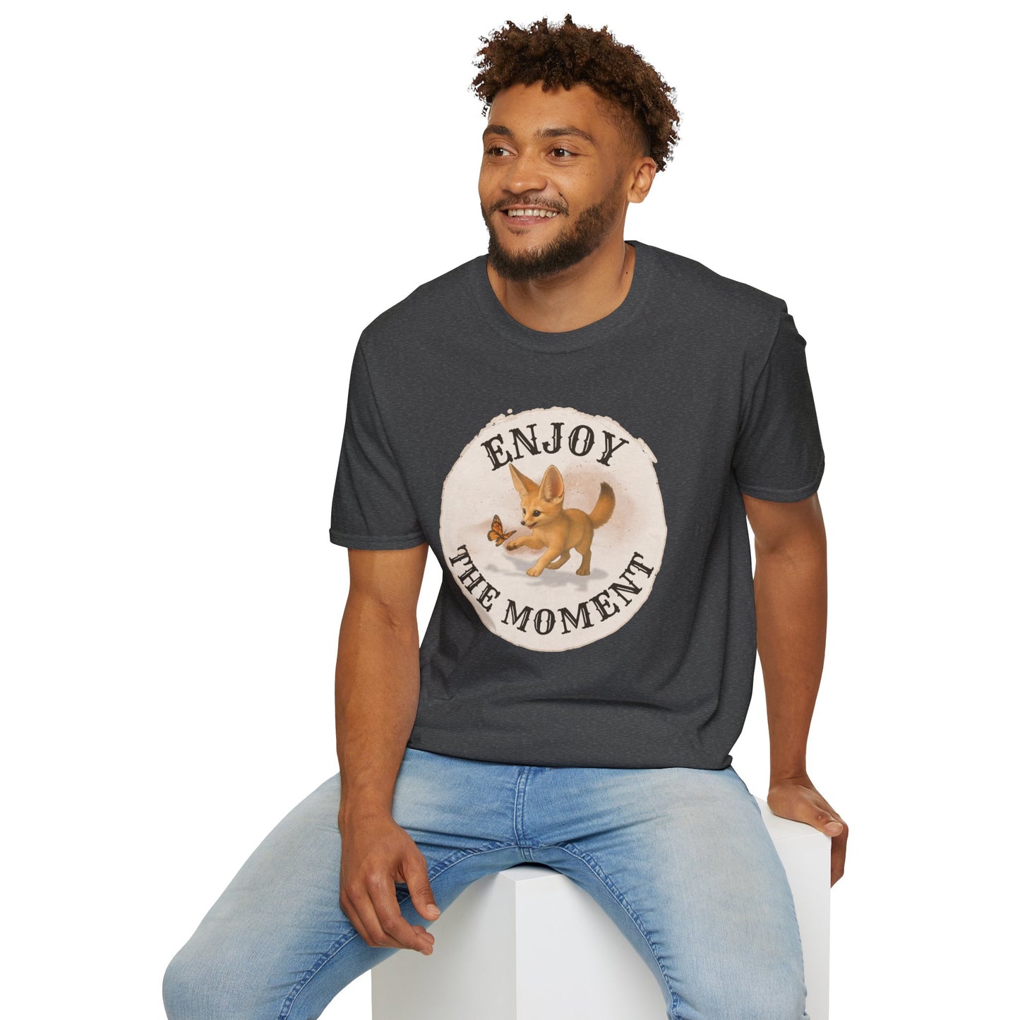 Cute Fox Enjoy the Moment - Unisex Softstyle T-Shirt