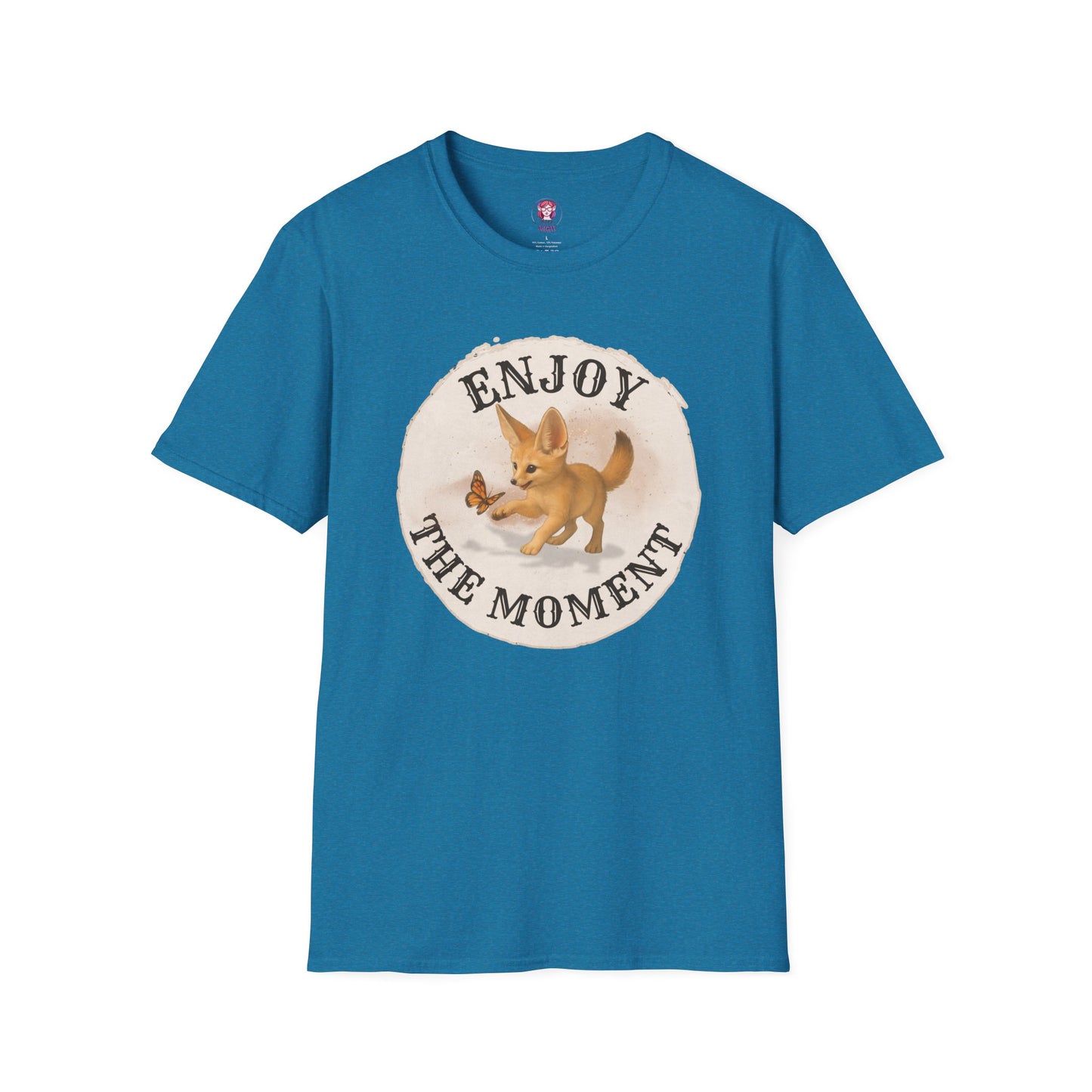 Cute Fox Enjoy the Moment - Unisex Softstyle T-Shirt
