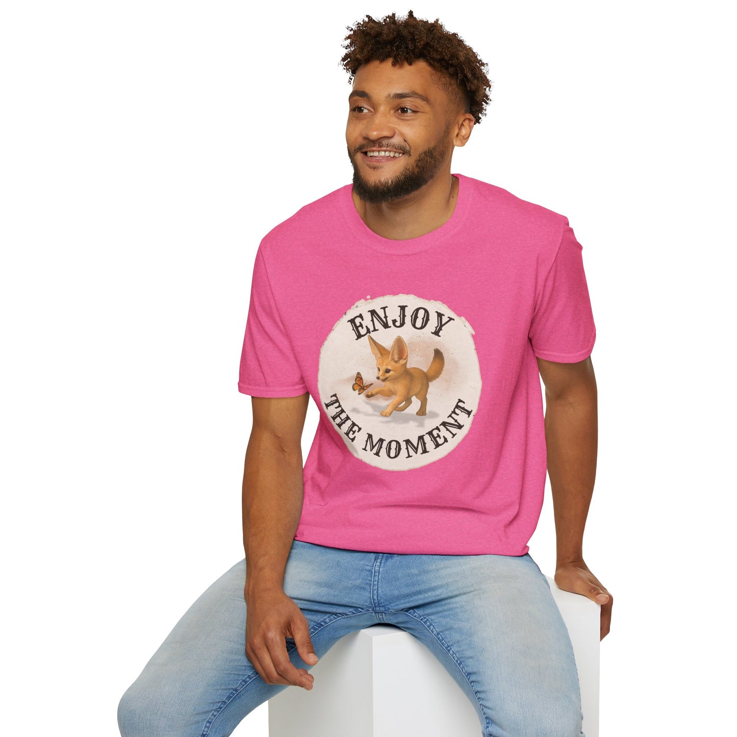 Cute Fox Enjoy the Moment - Unisex Softstyle T-Shirt