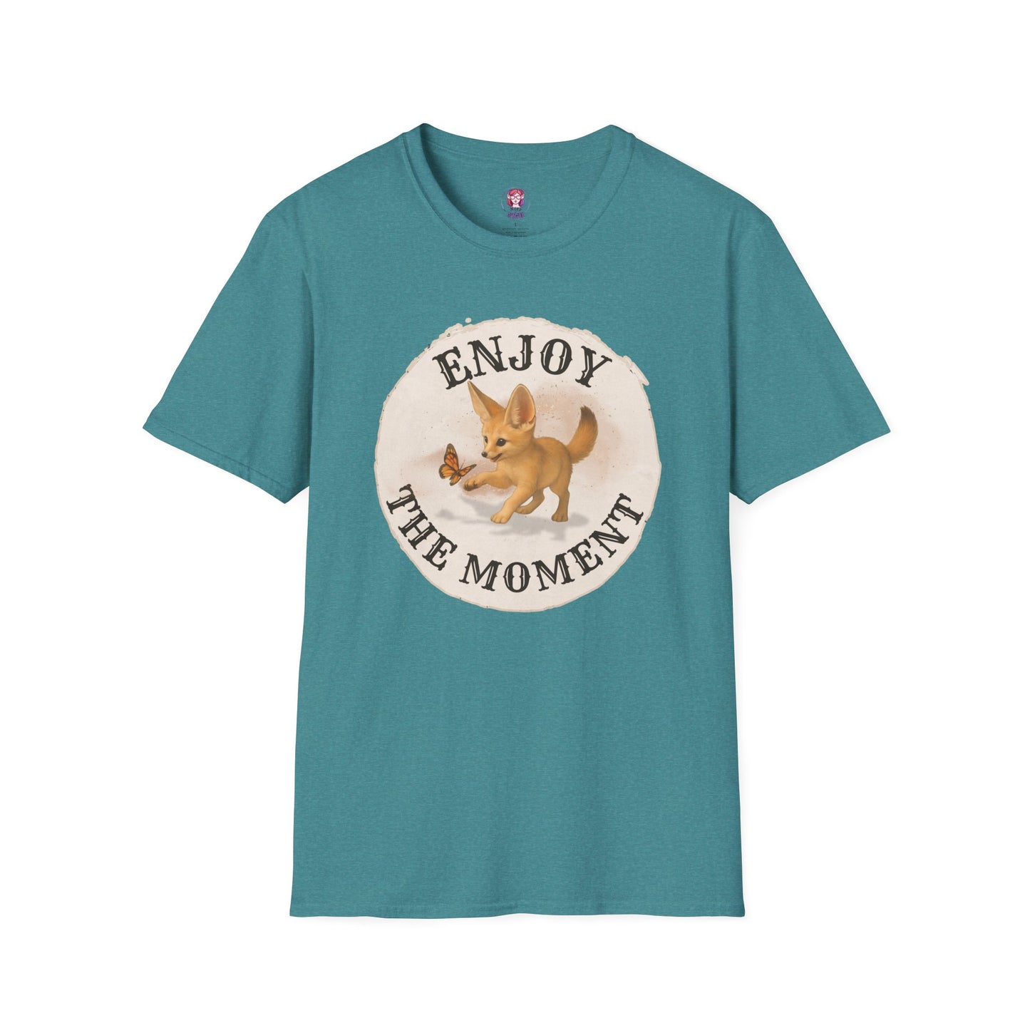 Cute Fox Enjoy the Moment - Unisex Softstyle T-Shirt