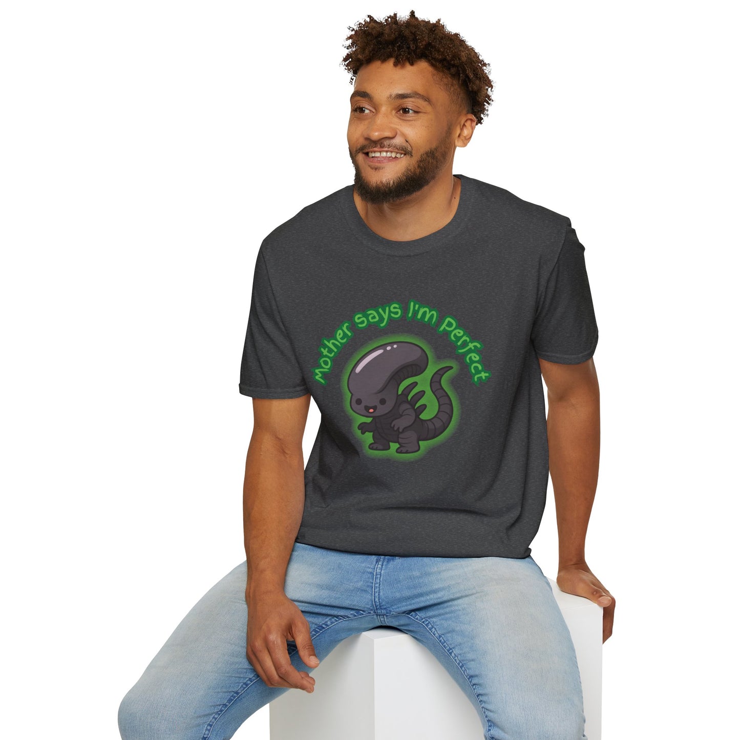 Alien Cute Xenomorph I'm Perfect - Unisex Softstyle T-Shirt
