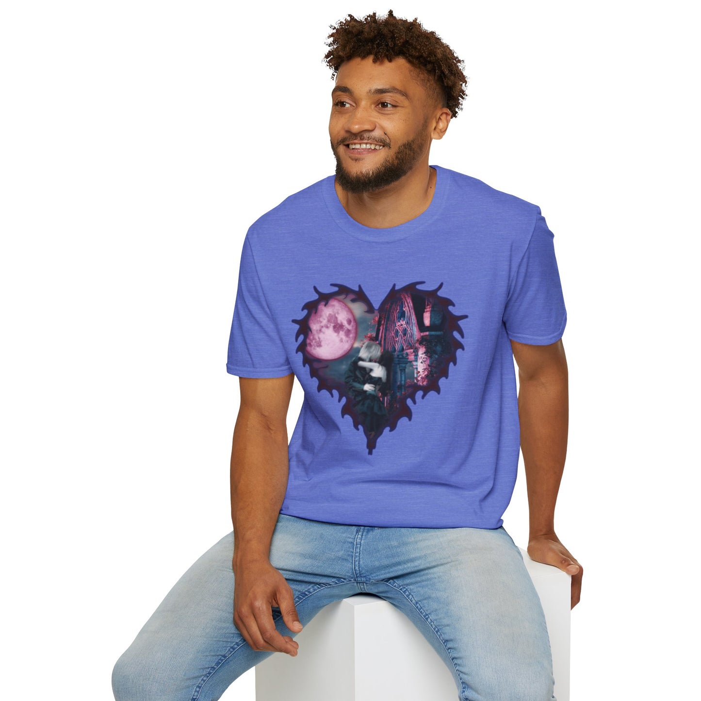 Gothic Couple Under the Moon - Unisex Softstyle T-Shirt