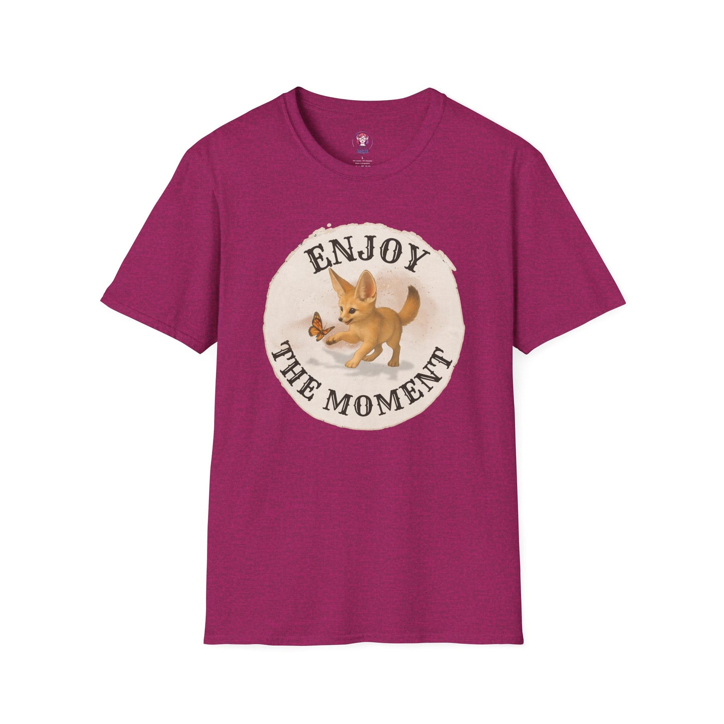 Cute Fox Enjoy the Moment - Unisex Softstyle T-Shirt