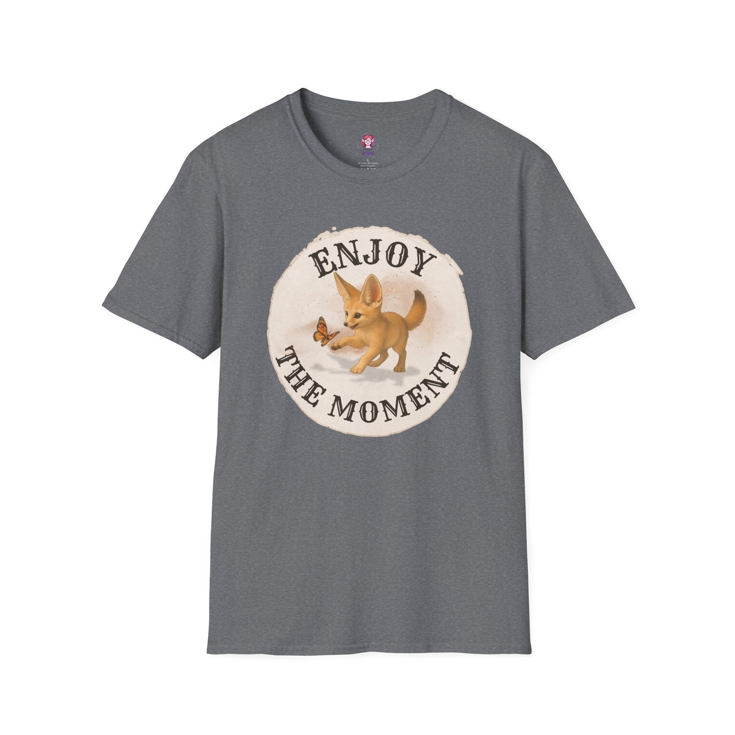 Cute Fox Enjoy the Moment - Unisex Softstyle T-Shirt