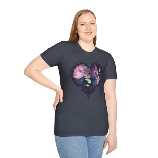 Gothic Couple Under the Moon - Unisex Softstyle T-Shirt