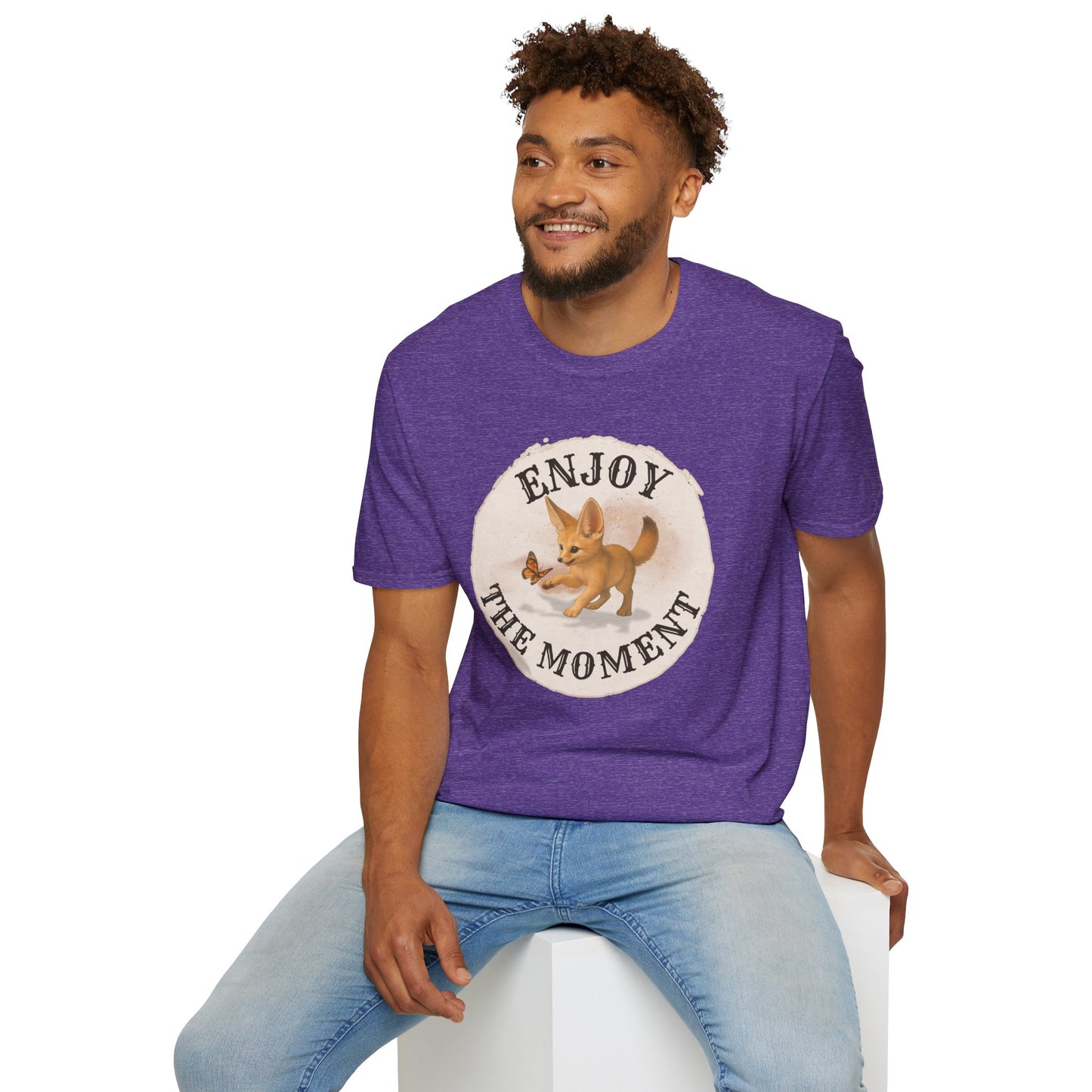 Cute Fox Enjoy the Moment - Unisex Softstyle T-Shirt