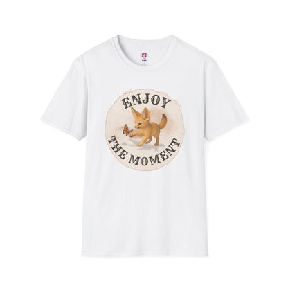 Cute Fox Enjoy the Moment - Unisex Softstyle T-Shirt