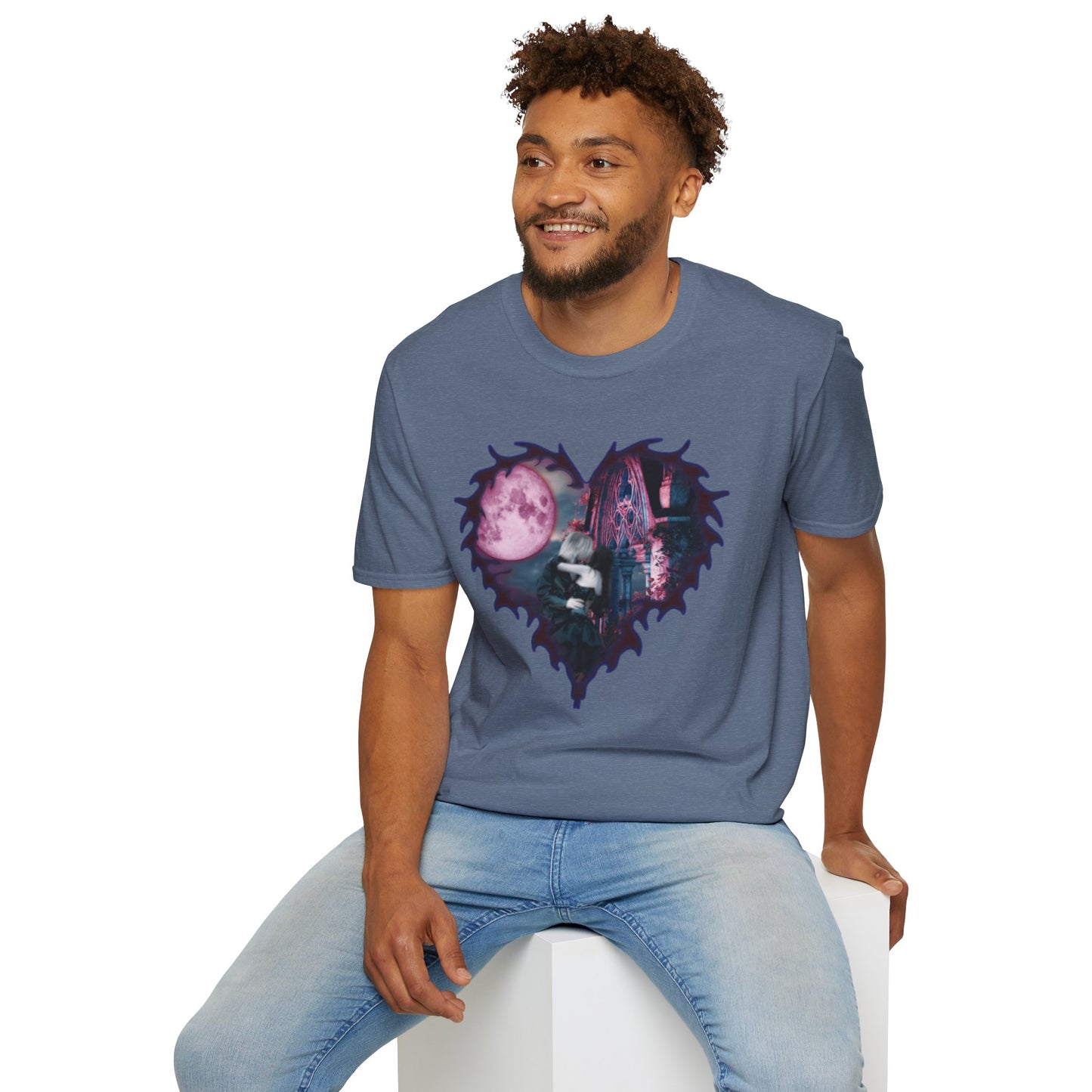 Gothic Couple Under the Moon - Unisex Softstyle T-Shirt
