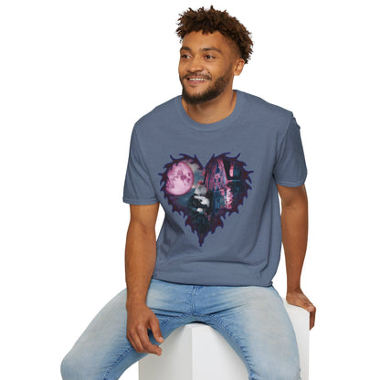 Gothic Couple Under the Moon - Unisex Softstyle T-Shirt