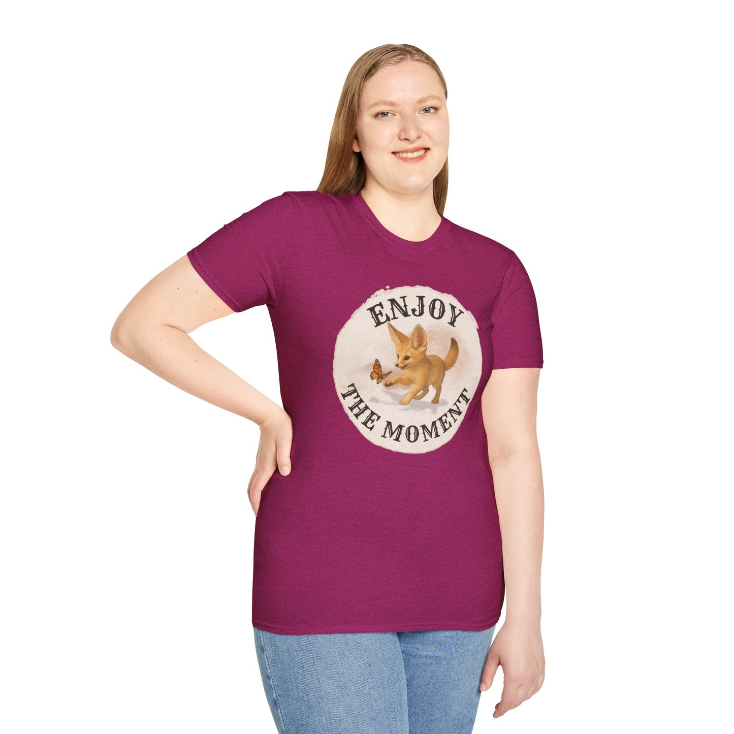 Cute Fox Enjoy the Moment - Unisex Softstyle T-Shirt